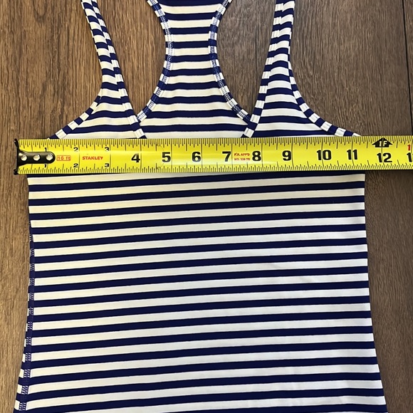 Lululemon Cool Racerback Blue & White Stripe Size 2 - Picture 3 of 6
